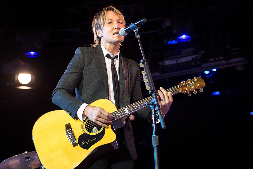 Keith Urban will win Best Country Solo Performance for his No. 1 country smash “Blue Ain’t Your Color.”