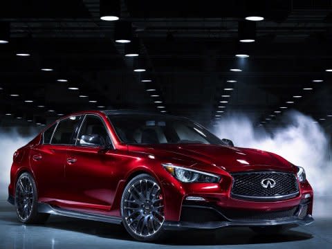 Infiniti Q50 Eau Rouge concept