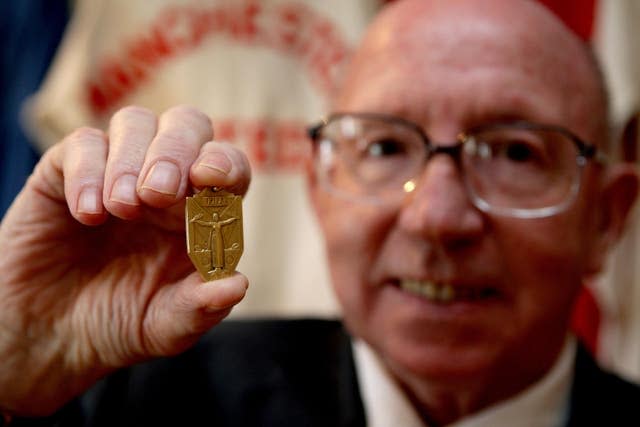 Nobby Stiles auctions his memorabilia