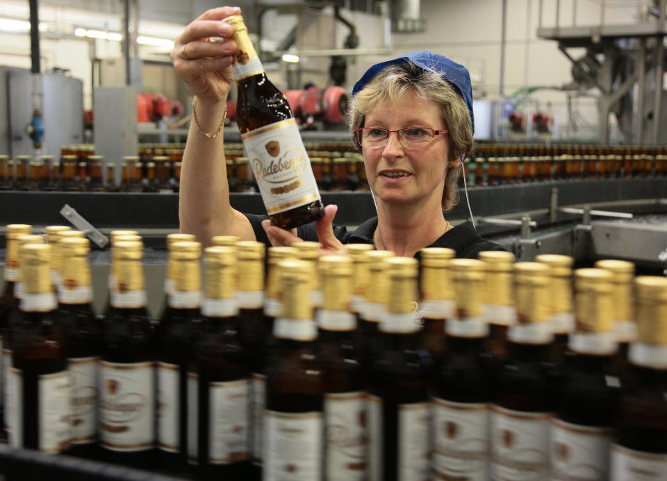<p>Die beliebteste Biermarke außerhalb Bayerns ist Radeberger: Mit 83,54 Prozent positiven Beiträgen (von insgesamt 948 Erwähnungen) kann sich das erfrischende Getränk über einen vierten Platz freuen. Die Top Drei werden aber von Bayern bestimmt. </p>