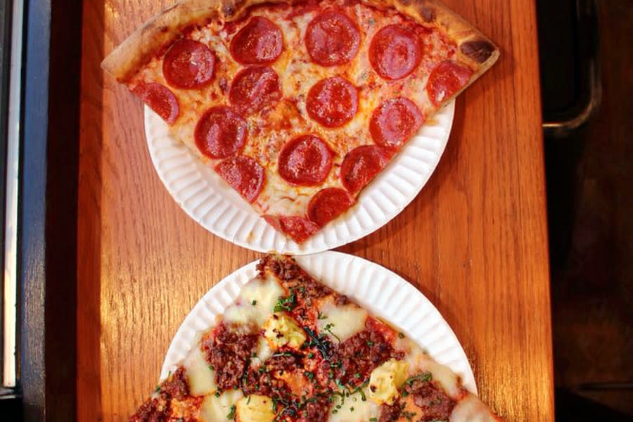 <b>Photo: tiffany l./<a href="https://yelp.com/biz_photos/all-star-pizza-bar-boston?utm_campaign=fb6f26dd-a907-4990-98ca-a1bae6737713%2Cb2507848-e7a2-46e7-bf49-a66e021d4e68&utm_medium=81024472-a80c-4266-a0e5-a3bf8775daa7" rel="nofollow noopener" target="_blank" data-ylk="slk:Yelp;elm:context_link;itc:0;sec:content-canvas" class="link ">Yelp</a></b>