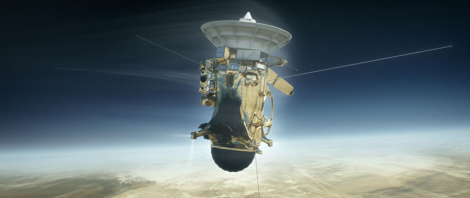 Epic Cassini Saturn Mission Begins 'Grand Finale' This Month