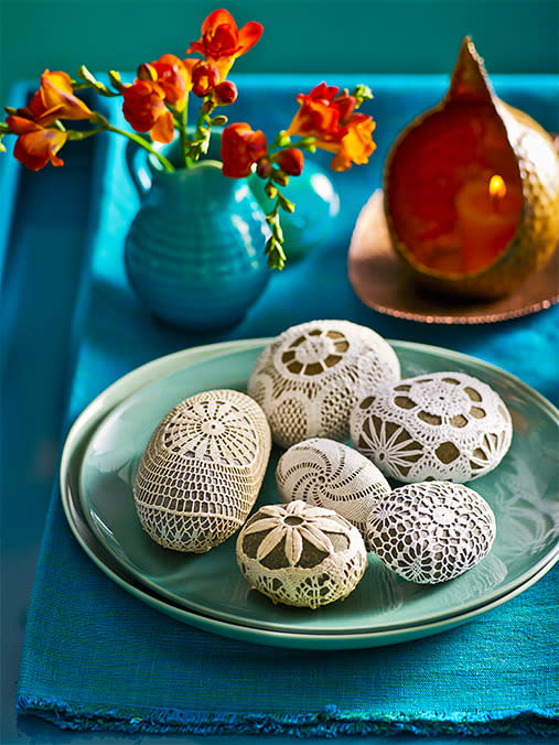 Wonderfully tactile, these ornamental stones could be used as paperweights, but they look lovely grouped as a display. Simply wrap a doily around a stone and secure at the back with an elastic band. Paint the underside with tacky craft glue and leave to dry. Using lare scissors, cut away excess doily between stones and band, then apply more glue to cute area. Done!