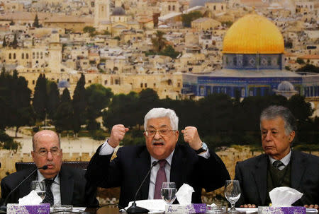 Palestinian President Mahmoud Abbas speaks during the meeting of the Palestinian Central Council in the West Bank city of Ramallah January 14, 2018. REUTERS/Mohamad Torokman