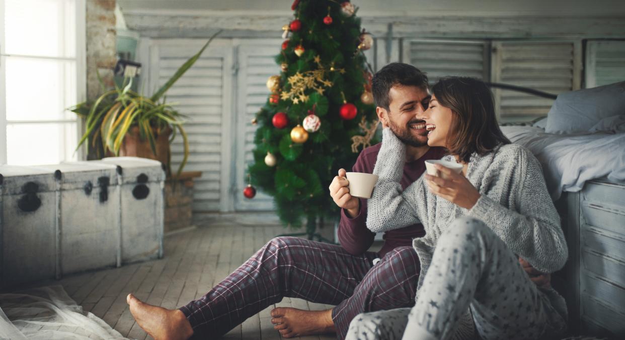 'Snowmanning' is the new dating trend where festive flings fizzle out after Christmas is over [Image: Getty]