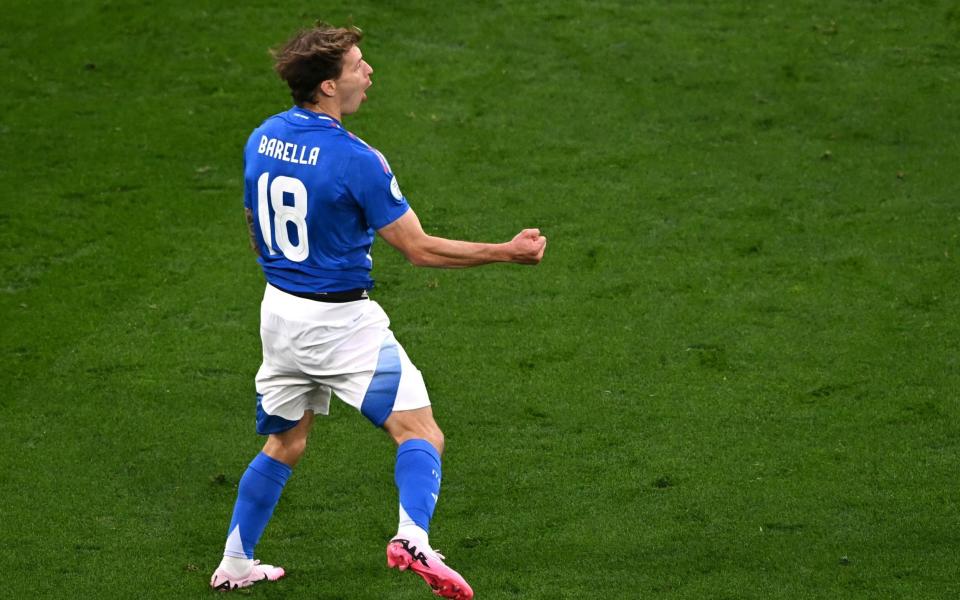 Barella gives Italy the lead