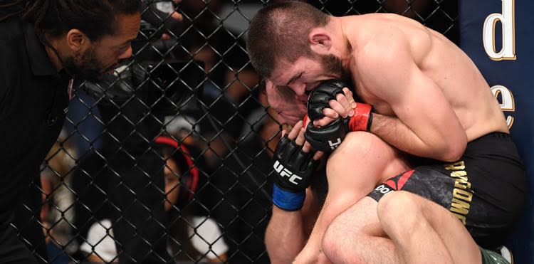 Khabib Nurmagomedov submits Conor McGregor at UFC 229