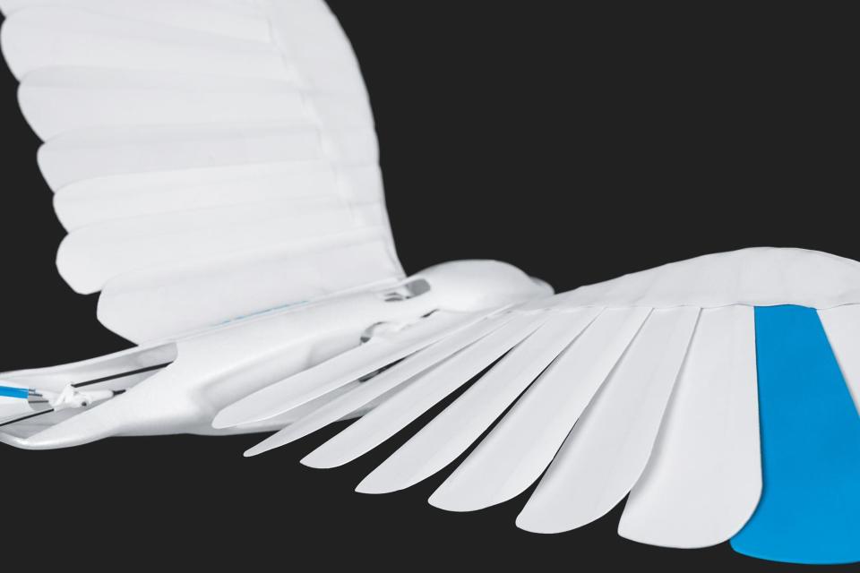 Artificial features are connected with carbon quills and overlap to provide the drone with in-flight thrust (Festo)