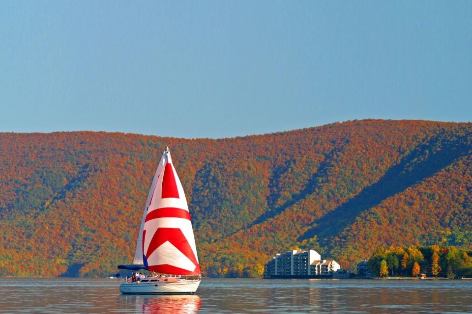 Virginia: Smith Mountain Lake