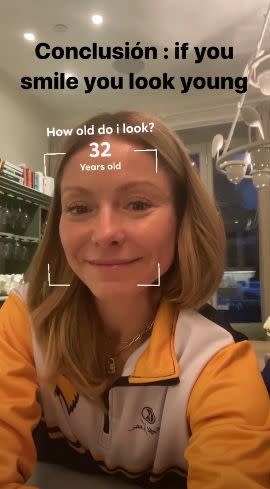 Kelly Ripa has Instagram guess her age while smiling