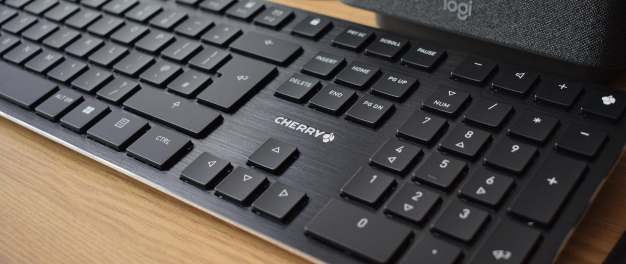  Cherry KW X ULP wireless keyboard review photos 