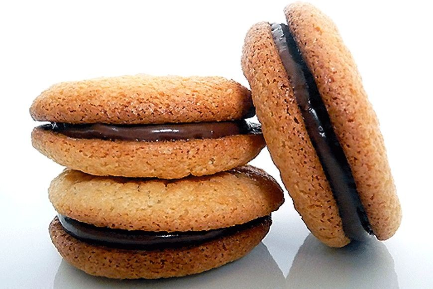 Mandel-Macarons mit Nutella-Füllung