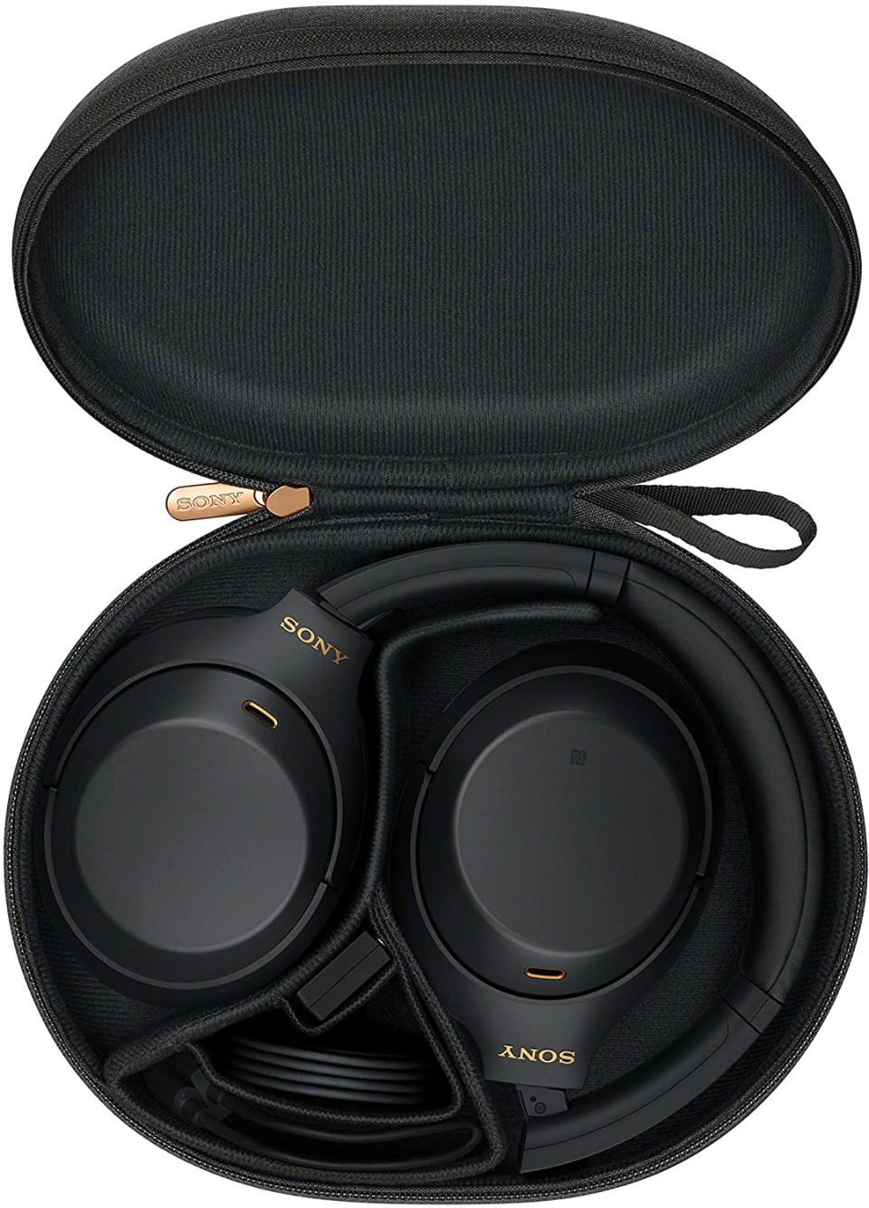 Sony WH-1000XM4 headphones deal