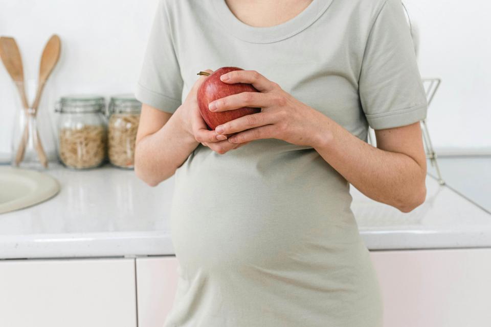 許多長輩都會告訴孕婦，懷孕未滿3個月要保密。