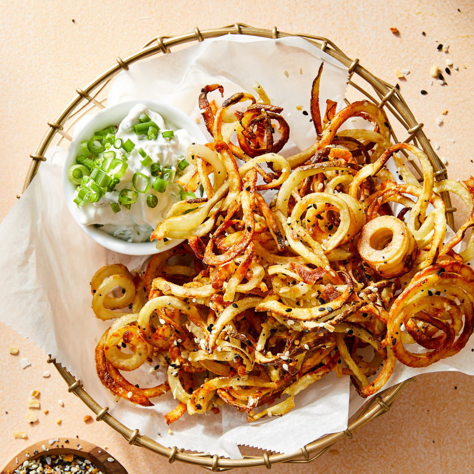 Air-Fryer Everything Bagel Curly Fries with Scallion-Yogurt Dip