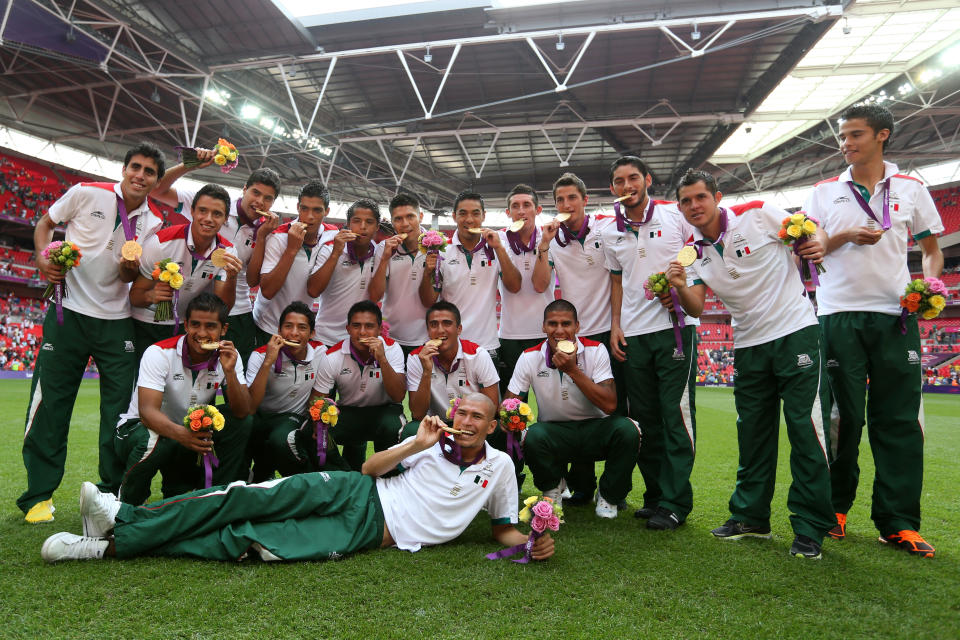 México toca la gloria en fútbol