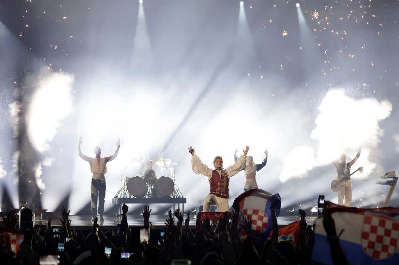 Eurovision favourites Croatia, Ukraine qualify for grand final