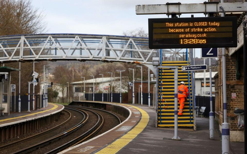 No trains will operator across 15 train operators on Wednesday and Friday - Chris Ratcliffe/Bloomberg