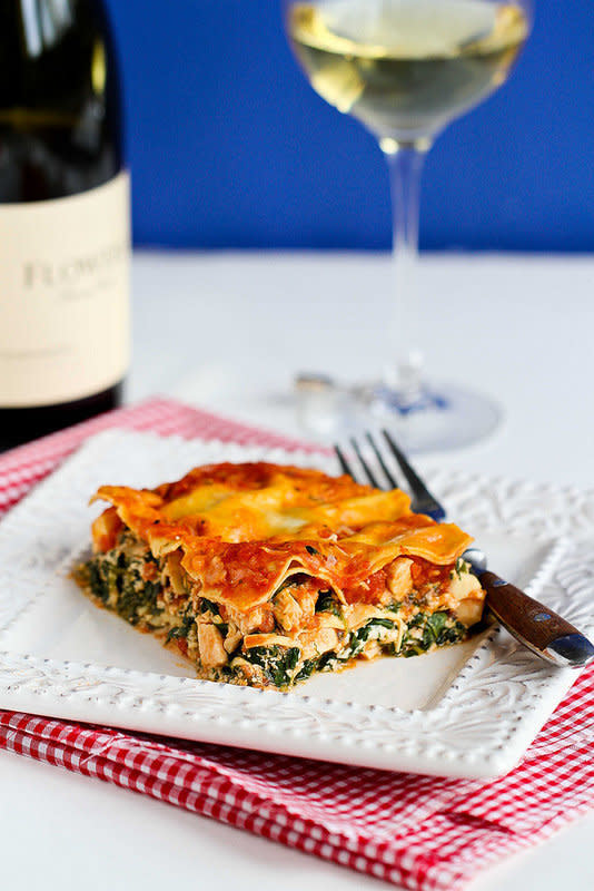 <strong>Get the <a href="http://www.cookincanuck.com/2013/06/healthy-chicken-spinach-lasagna-recipe/" target="_blank">Healthy Chicken & Spinach Lasagna Recipe</a> by <a href="http://www.allparenting.com/my-table/articles/967839/chicken-and-spinach-lasagna" target="_blank">allParenting</a>, via Cookin' Canuck</strong>