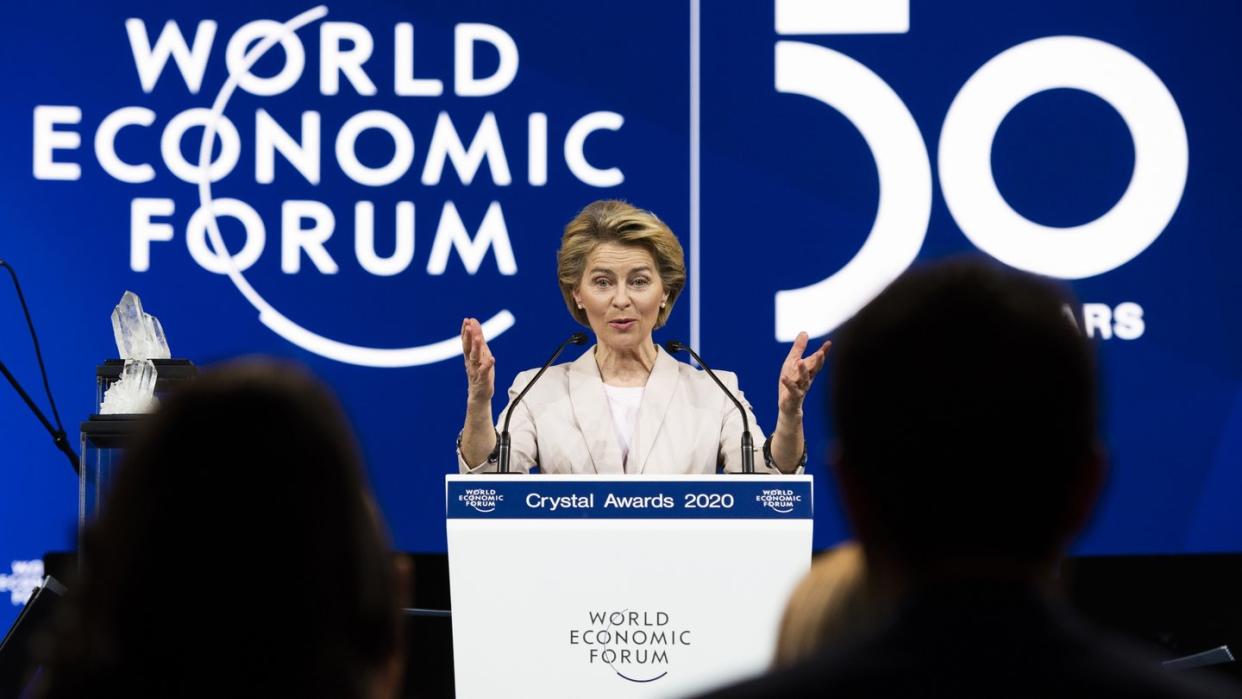 EU-Kommissionschefin Ursula von der Leyen spricht vor Beginn der 50. Jahrestagung des Weltwirtschaftsforums in Davos.