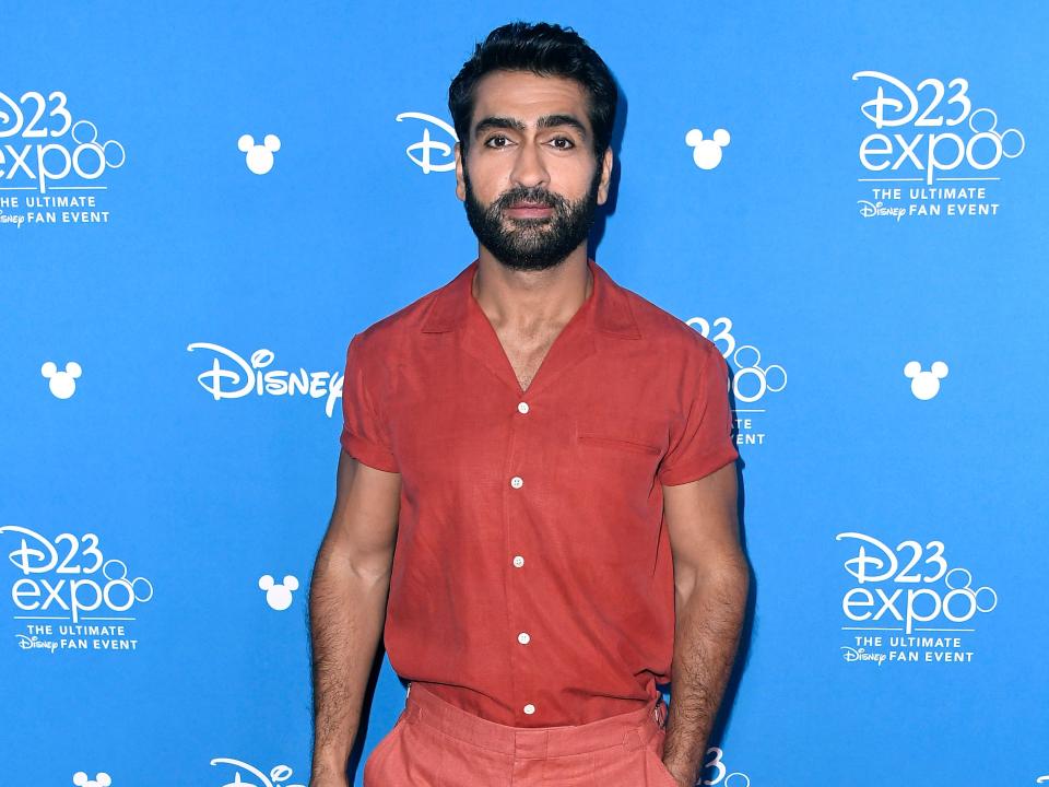 Kumail Nanjiani sparks conversation about body-shaming, racism, with Christmas photo (Getty Images)