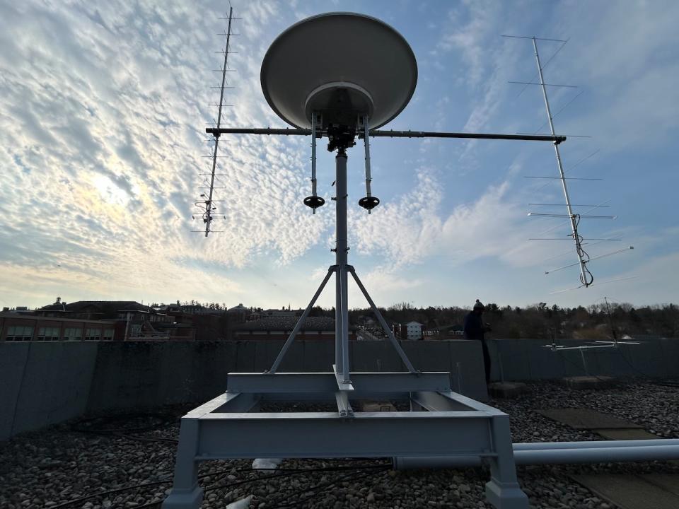 About 10 feet in height, this antenna will oscillate back and forth and side-to-side communicating with Violet.