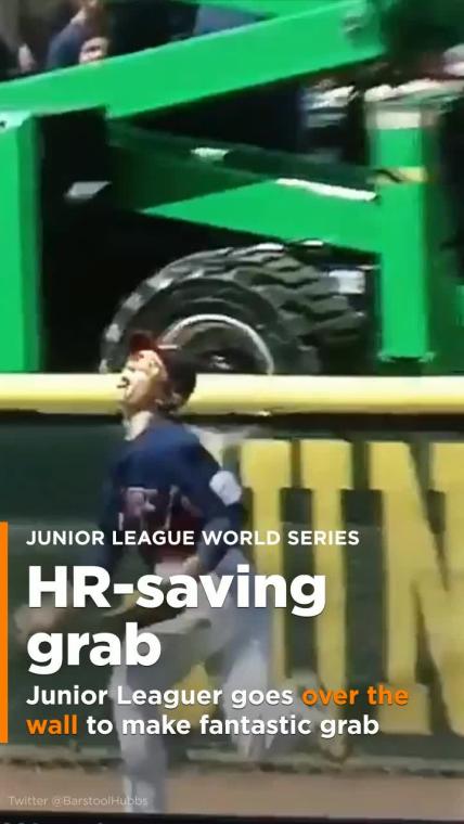 Junior Leaguer goes over the wall to make fantastic homer-saving grab