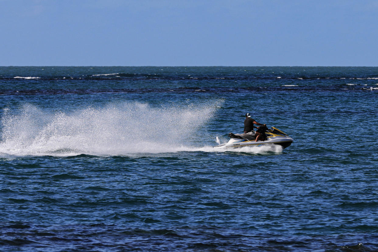 Un chinois a été condamné à un an de prison avec sursis après traversé la mer Jaune en jetski.