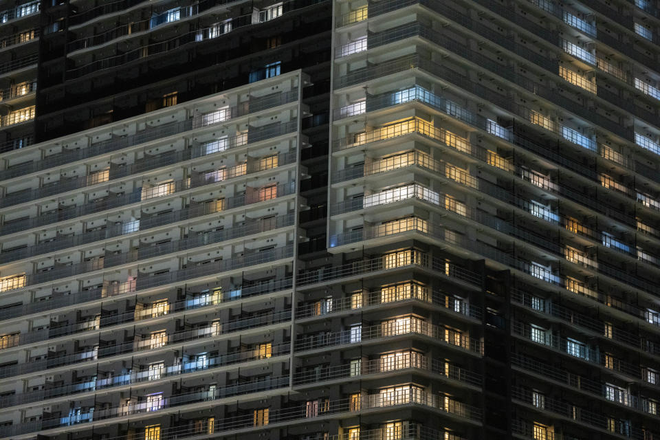 El Park Tower Harumi, un complejo de apartamentos de lujo en Tokio que ha atraído a compradores de China continental. (Hiroko Masuike/The New York Times)