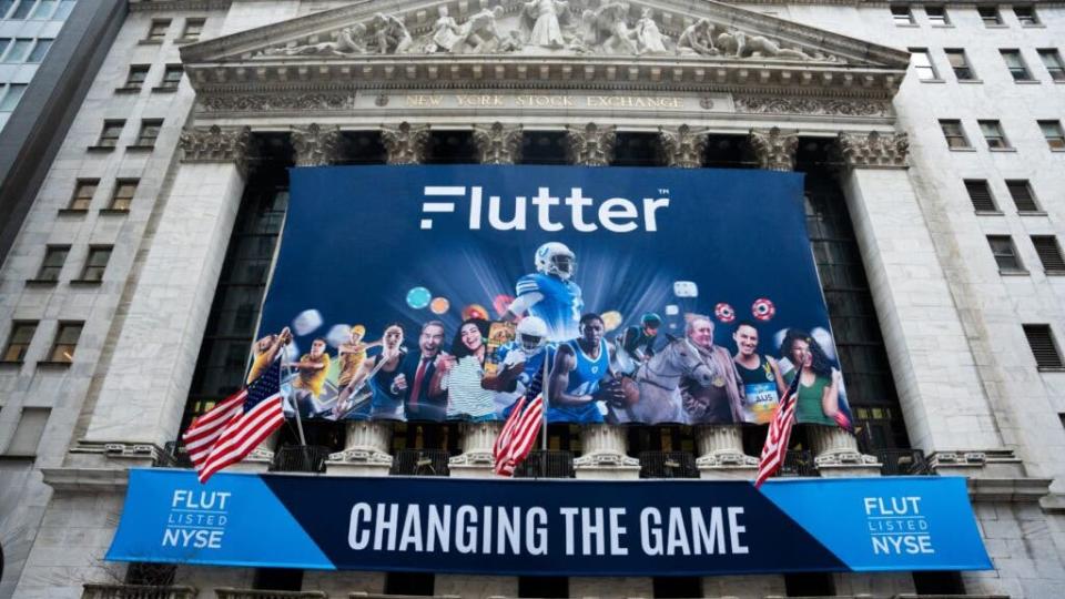 Flutter Bets Big On US And Global Expansion: $21B Revenue Goal And $5B Buyback In Sight