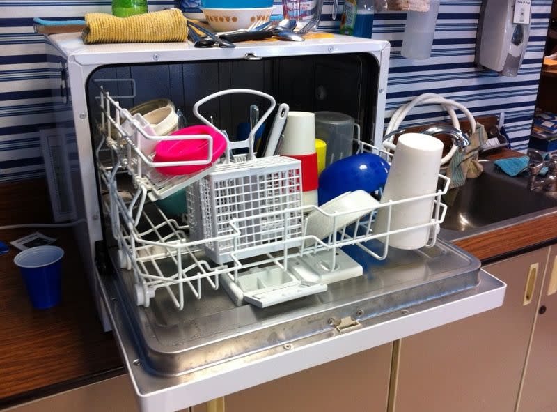 ▲洗碗機能省去洗碗這個麻煩的步驟，等於少掉不少夫妻間能爭吵的話題。（示意圖／取自pixabay ）