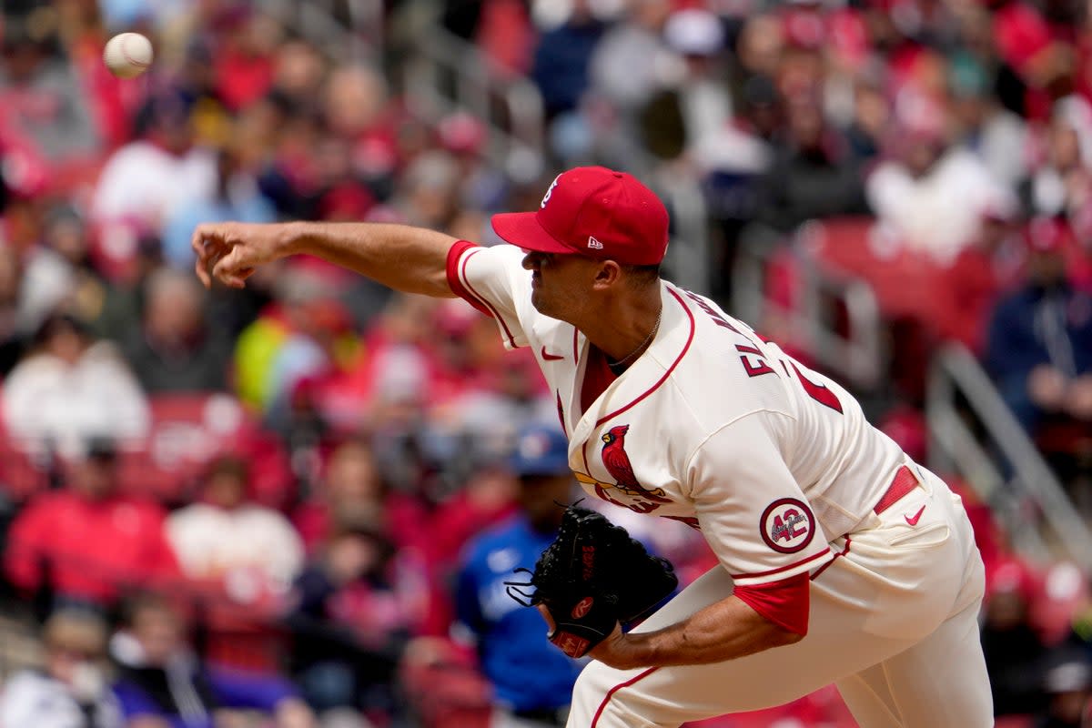 AZULEJOS-CARDENALES (AP)