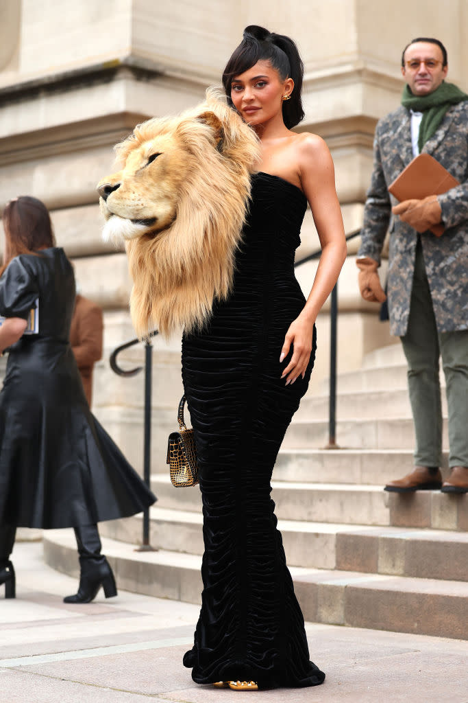 PARIS, FRANCE - JANUARY 23: Kylie Jenner attends the Schiaparelli Haute Couture Spring Summer 2023 show as part of Paris Fashion Week  on January 23, 2023 in Paris, France. (Photo by Jacopo Raule/Getty Images)