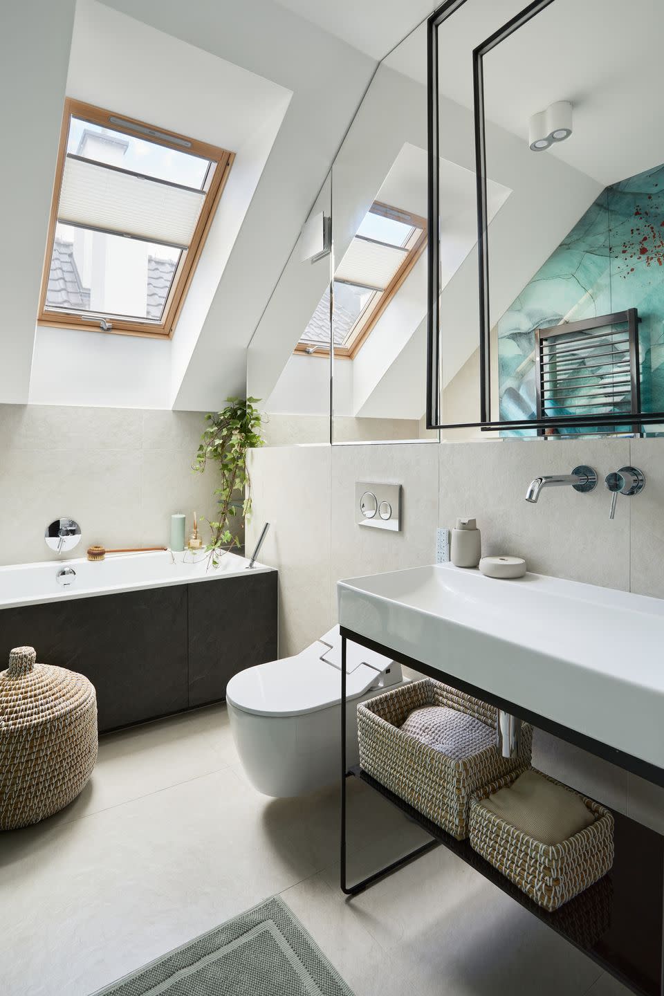 small bathroom ideas skylight