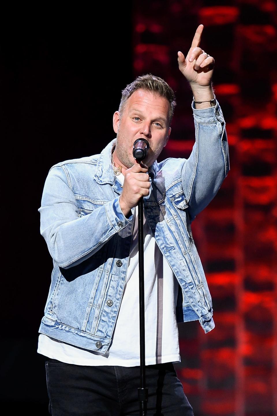 Contemporary Christian music star Matthew West will perform Sunday at Hiland Park Baptist Church. “Music is a powerful thing, and combining that with hope is an important message in our world right now,” he said.