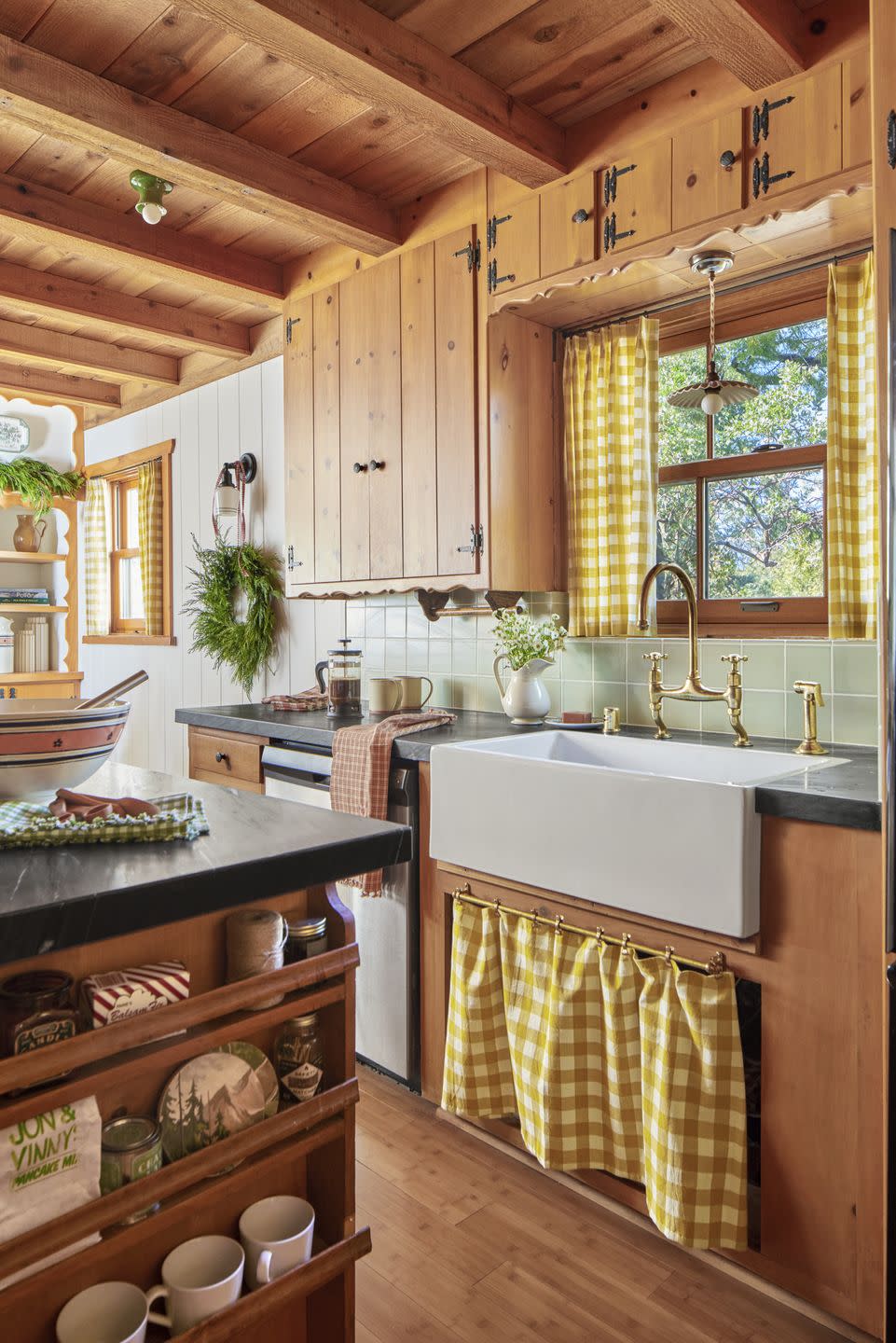 the california kitchen of designer heather taylor with gingham accents