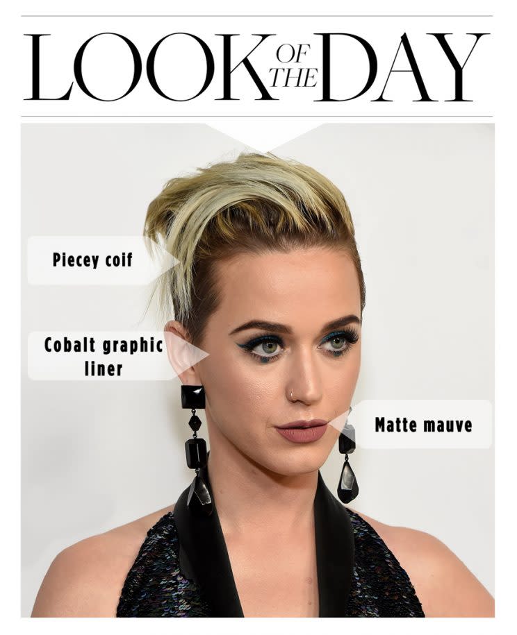 Katy Perry pulls off the dot eyeliner trend perfectly. (Photo: Getty)