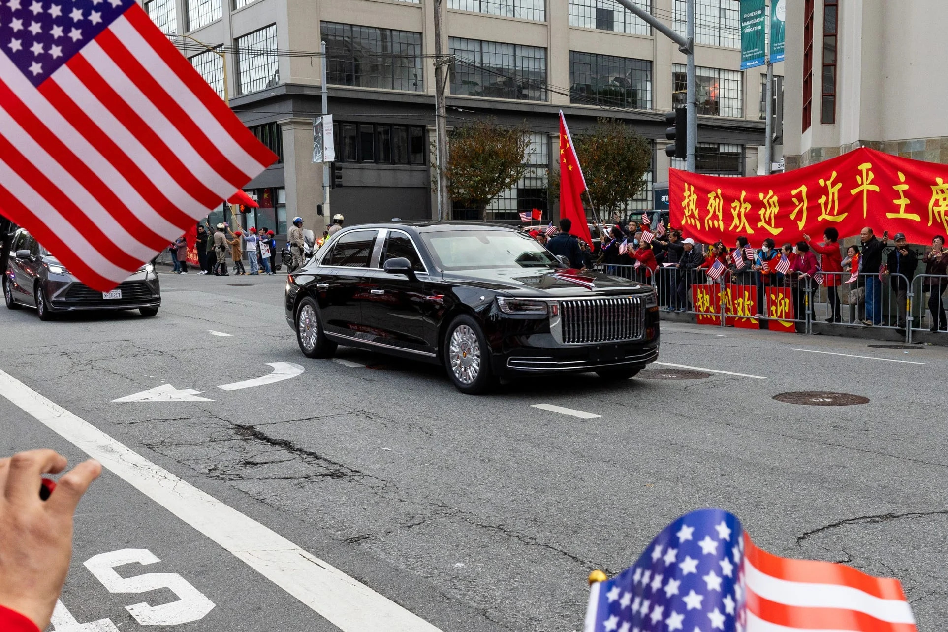 Chinese President Xi Jinping drives through San Francisco in a custom Hongqi L5 car