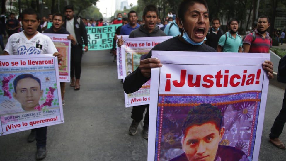 Protesta por caso Ayotzinapa