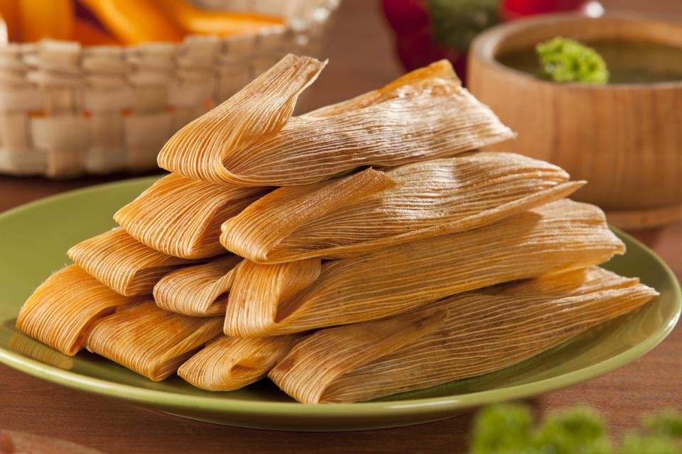 Un tamal calientito es una bendición en todo momento, especialmente en el gélido tiempo de Chicago. (Getty Creative)