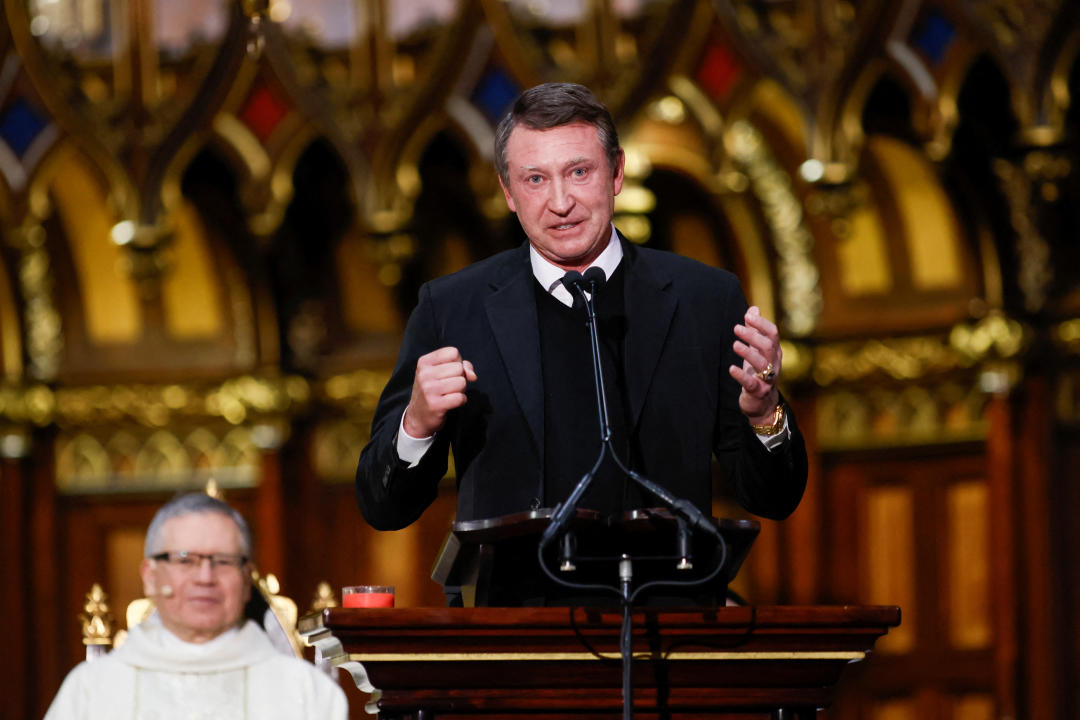 Wayne Gretzky speaks during a state funeral of late former Canadian Prime Minister Brian Mulroney, who died on February 29 at the age of 84, at the Notre-Dame Basilica of Montreal, Quebec, Canada March 23, 2024. REUTERS/Blair Gable/Pool