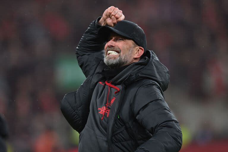 Jürgen Klopp celebra a lo grande la Copa de la Liga, próximo a dejar Liverpool