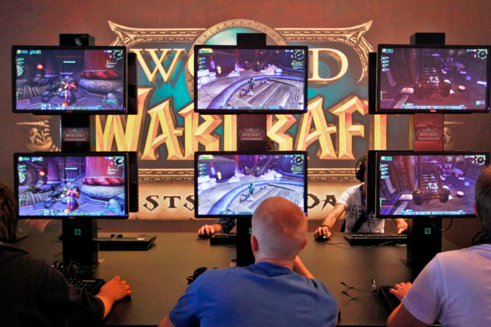 Personas jugando World of Warcraft. Foto: Engadget