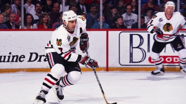 Chicago Blackhawks to retire Hall of Fame defenceman Chris