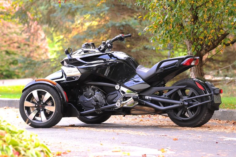 From a language standpoint, it does not fall under the “bike” heading since bi equals two. State law varies but in CA, an M1 endorsement is not required to ride a Can-Am Spyder. So past tire-roasting fun, what is it? Since 2008, there have been heated