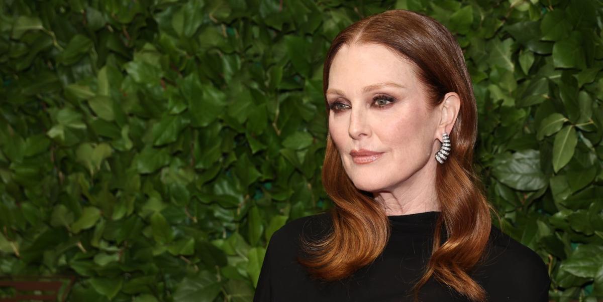 Julianne Moore wears dramatic cape look for red carpet event