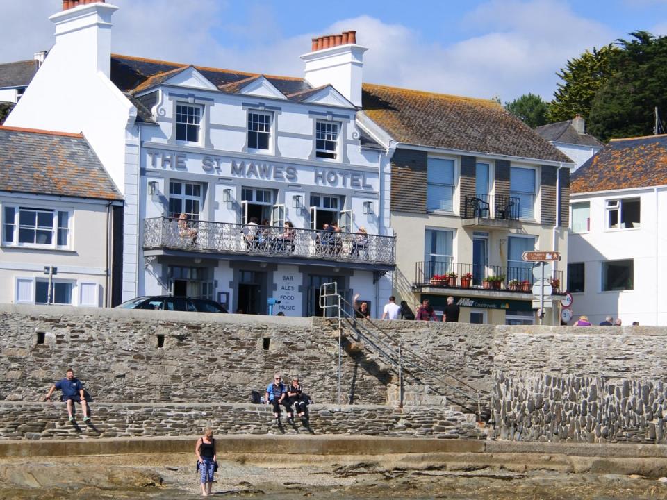 Families of four will be comfortable in this nautical-themed hotel (St Mawes Hotel)