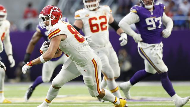 Travis Kelce suffers injury leaving Kansas City Chiefs sweating