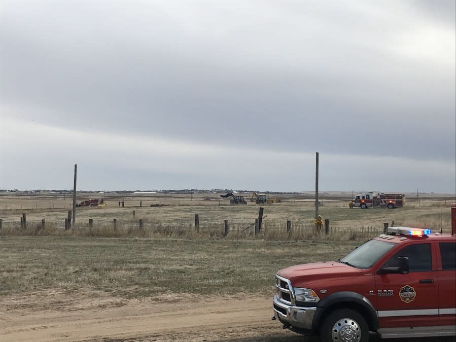 The Arapahoe County Sheriff’s Office said a large grass fire was quickly extinguished Sunday as homeowners helped crews fight the fire. (Photo: Arapahoe County Sheriff’s Office)