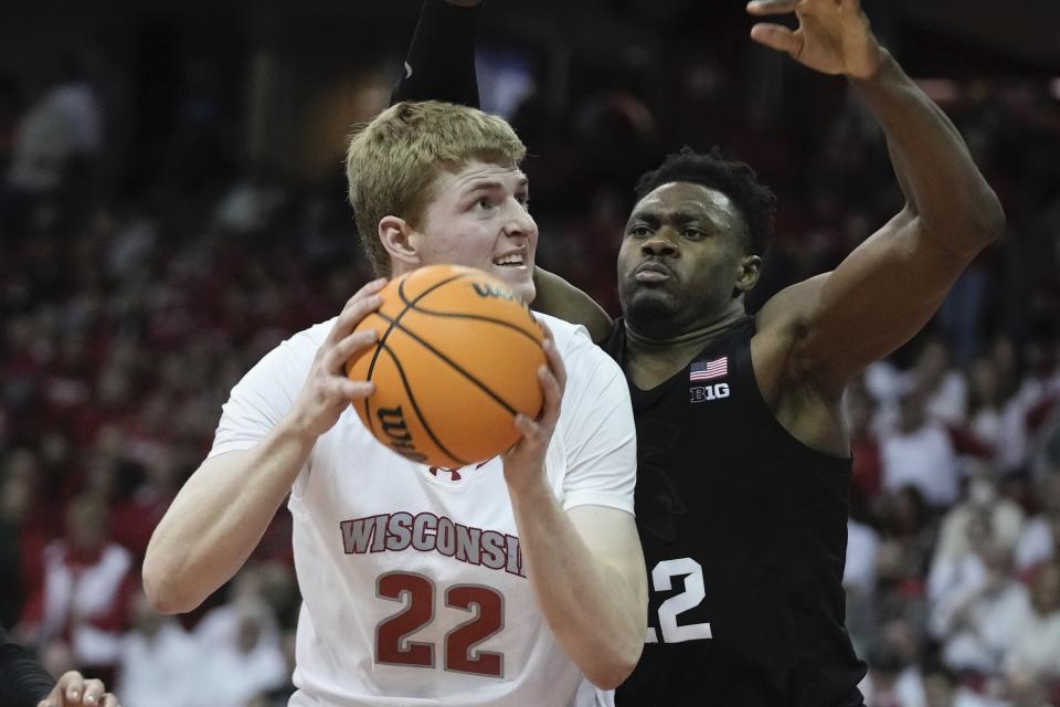 Michigan State's Mady Sissoko tries to stop Wisconsin's Steven Crowl during the second half of an NCAA college basketball game Friday, Jan. 26, 2024, in Madison, Wis. (AP Photo/Morry Gash)